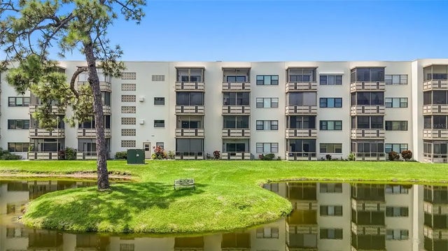 6070 80th Street N 109, ST PETERSBURG