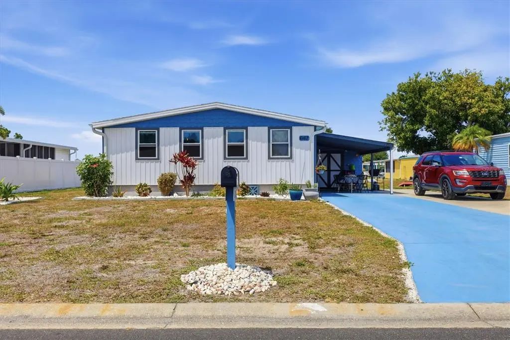 6167 Oriole Boulevard, ENGLEWOOD