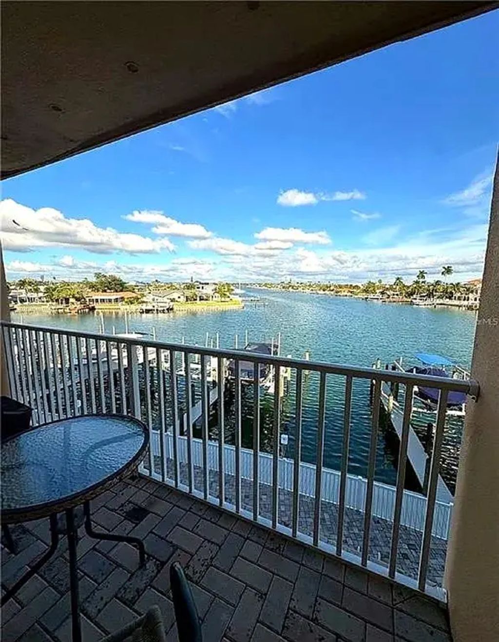 11605 3rd Street E 306, TREASURE ISLAND