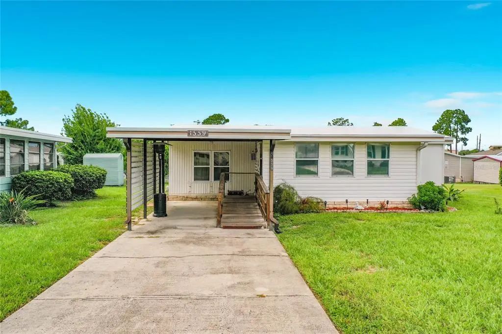 1559 Nassau Circle, TAVARES