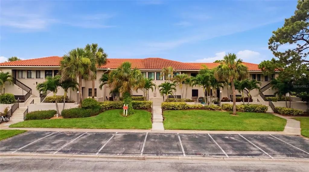 1802 Mariner Drive E 25, TARPON SPRINGS