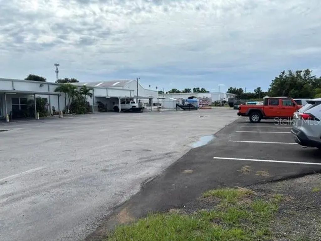 15 of 83 - 2530 17th Street, SARASOTA, FL