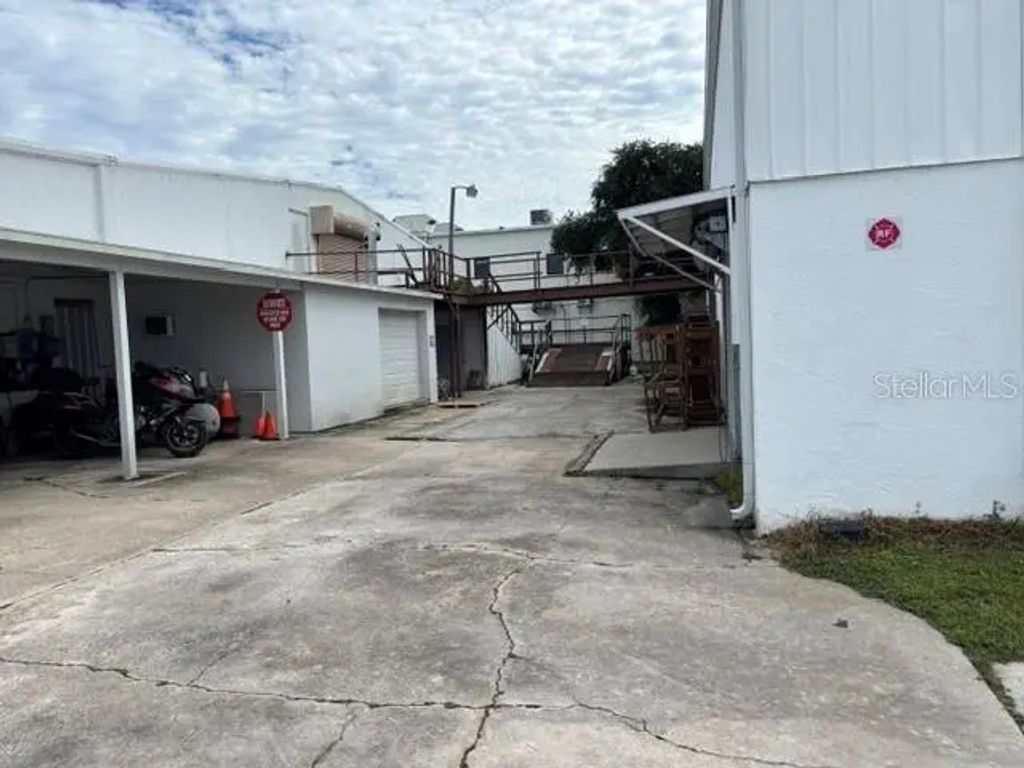 55 of 83 - 2530 17th Street, SARASOTA, FL