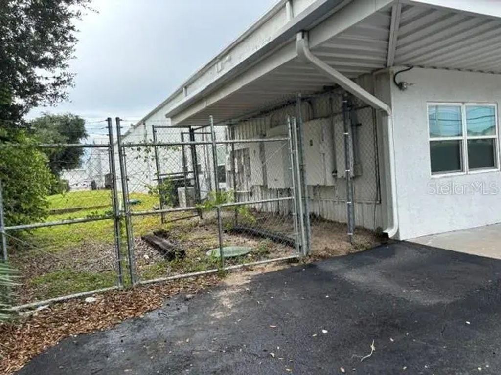 76 of 83 - 2530 17th Street, SARASOTA, FL