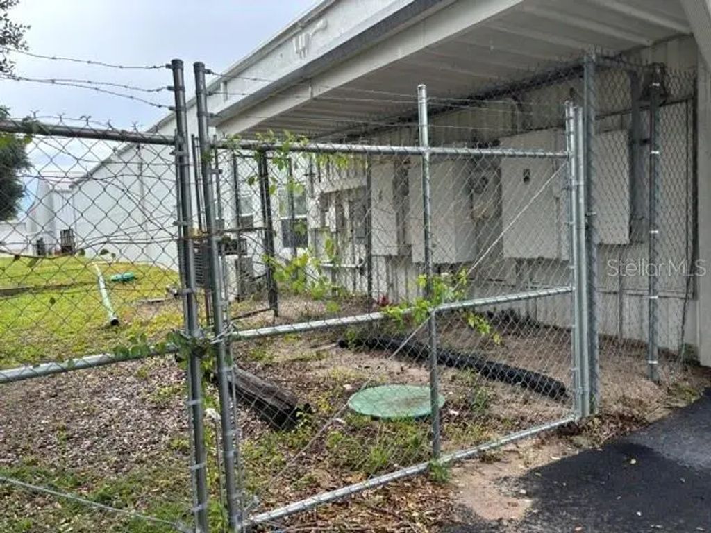 77 of 83 - 2530 17th Street, SARASOTA, FL