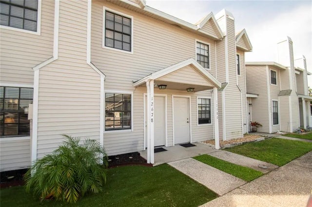 12678 Castle Hill Drive, TAMPA