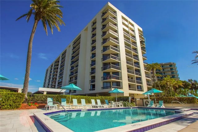 690 Island Way 410, CLEARWATER BEACH