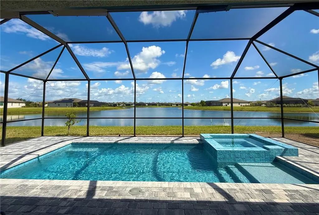 1889 Saddlewood Circle, PORT CHARLOTTE