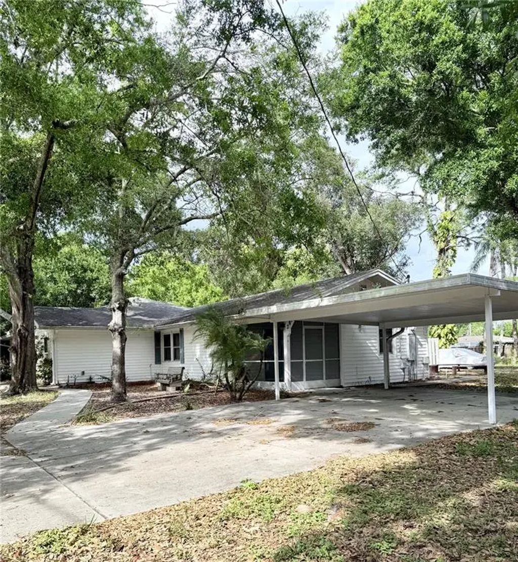 2419 Wells Avenue, SARASOTA
