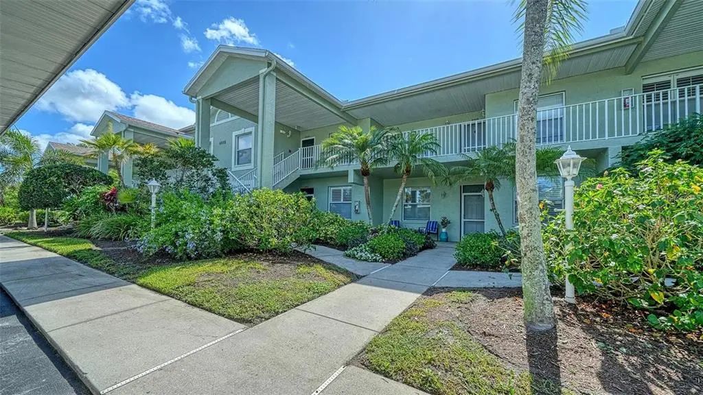 4655 Tower Hill Lane 2414, SARASOTA