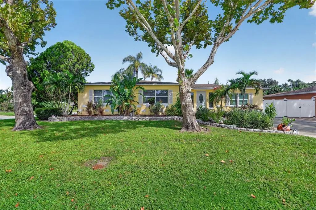 3793 Benson Avenue N, ST. PETERSBURG