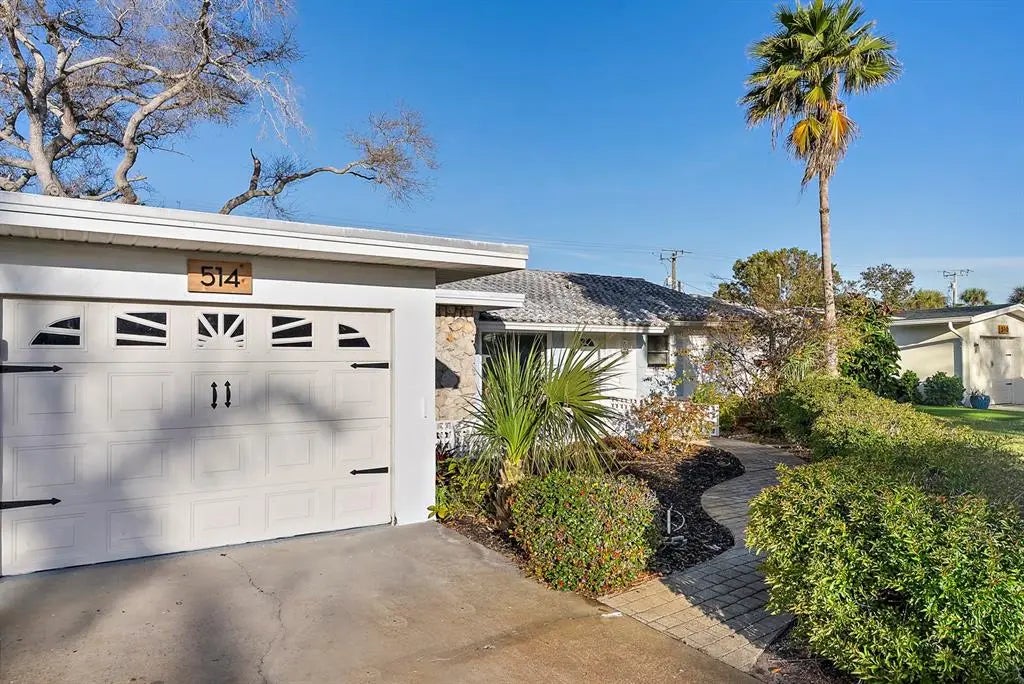 514 Harbor Drive S, VENICE