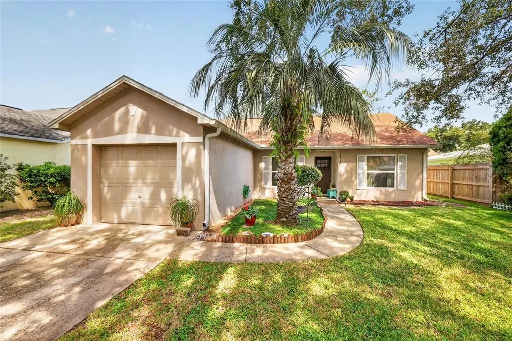 2670 Winchester Circle, EUSTIS