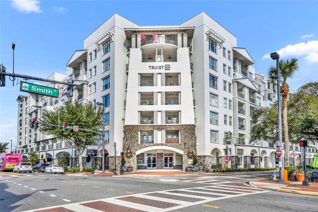 2305 Edgewater Drive 1408, ORLANDO