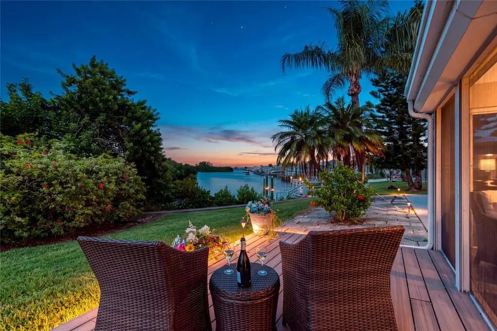 186 Boca Ciega Point South Boulevard, ST PETERSBURG