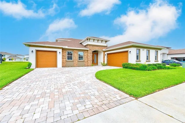 8717 Sanders Tree Loop, WESLEY CHAPEL
