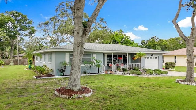 108 Indian Rocks Road S, BELLEAIR BLUFFS