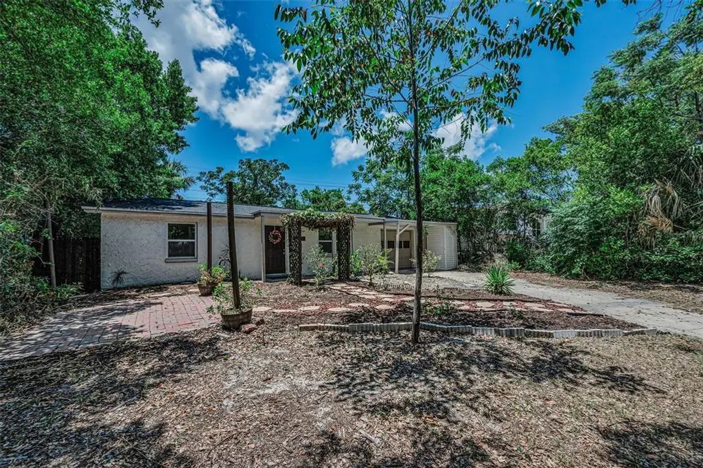 4312 Beacon Square Drive, HOLIDAY