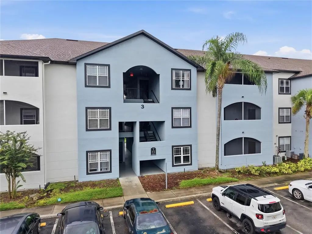 16303 Enclave Village Drive 103, TAMPA