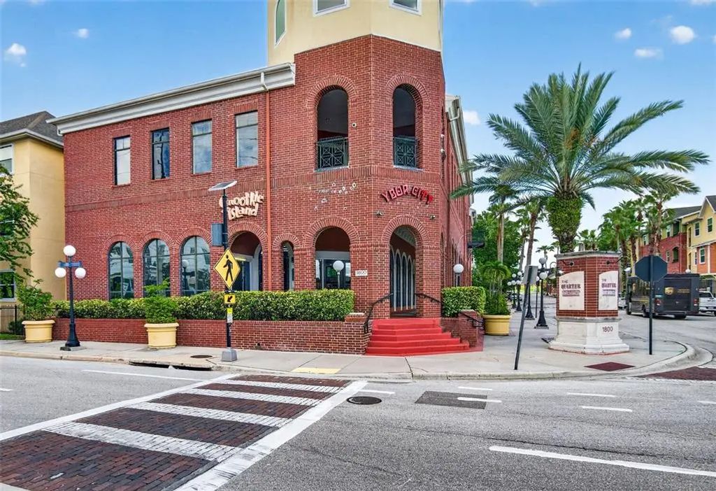 2010 E Palm Avenue 15211, TAMPA