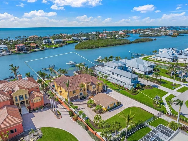 471 Bayshore Road, NOKOMIS