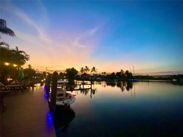 7150 N Tamiami Trail S521, SARASOTA