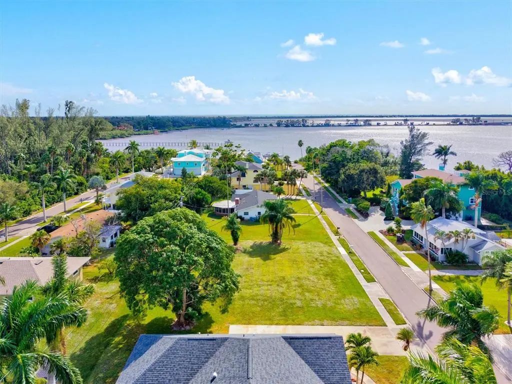 511 84th Street Nw, BRADENTON