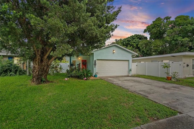 275 14th St N, ST PETERSBURG