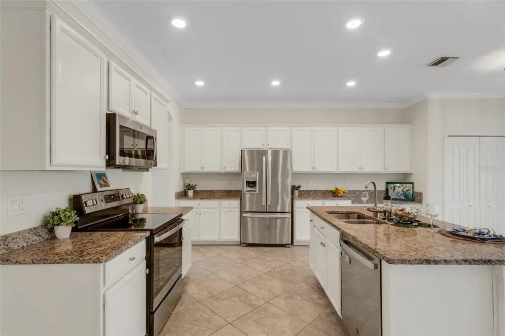 Gulf Shores Realty: 8 0bbb7b1690fb4a137a354c687df5f318 l