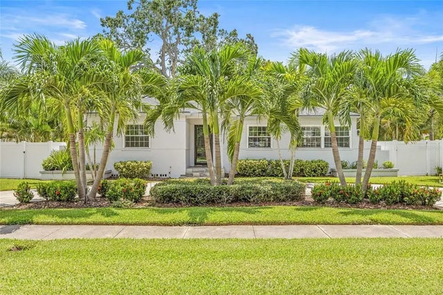 322 35th Avenue Ne, ST PETERSBURG