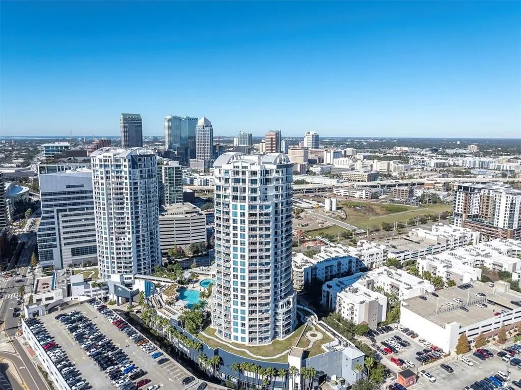 1209 E Cumberland Avenue 804, TAMPA