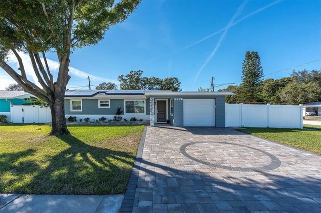 8896 55th Street N, PINELLAS PARK