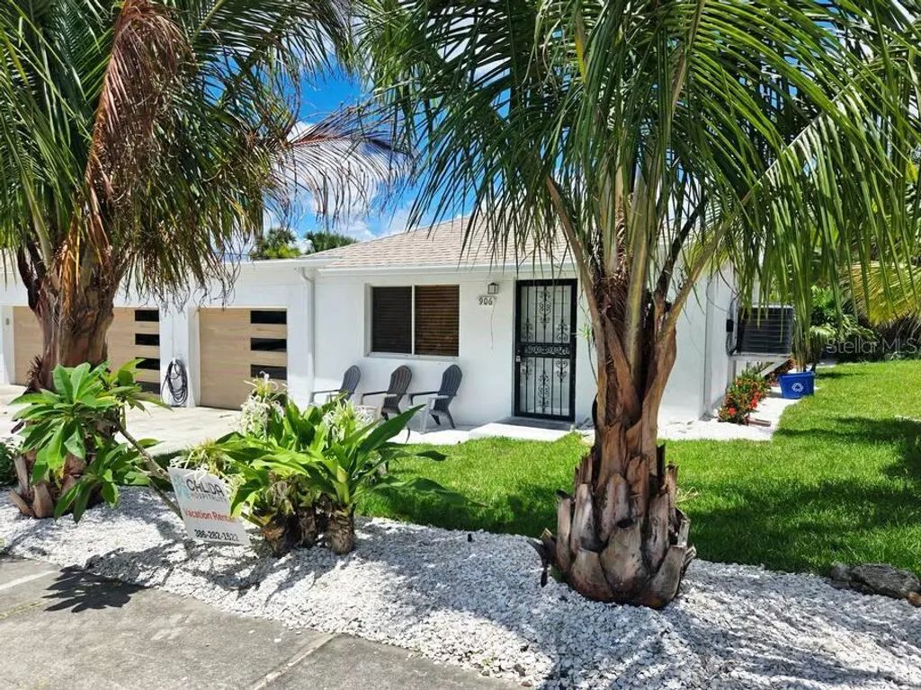 906 E 11th Avenue, NEW SMYRNA BEACH