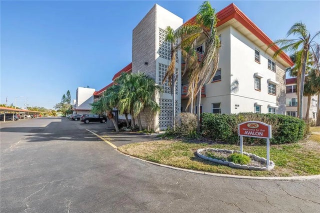 5840 30th Avenue S 208, GULFPORT