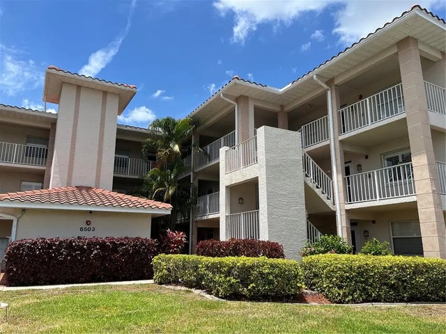 6503 Stone River Road 109, BRADENTON