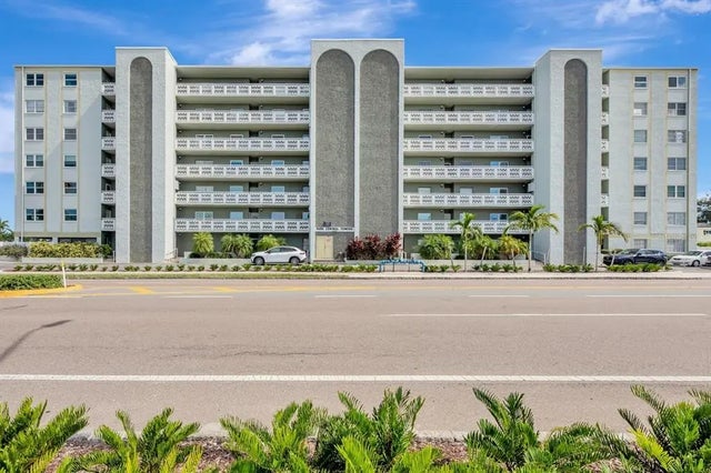 7321 Central Avenue 303, ST PETERSBURG