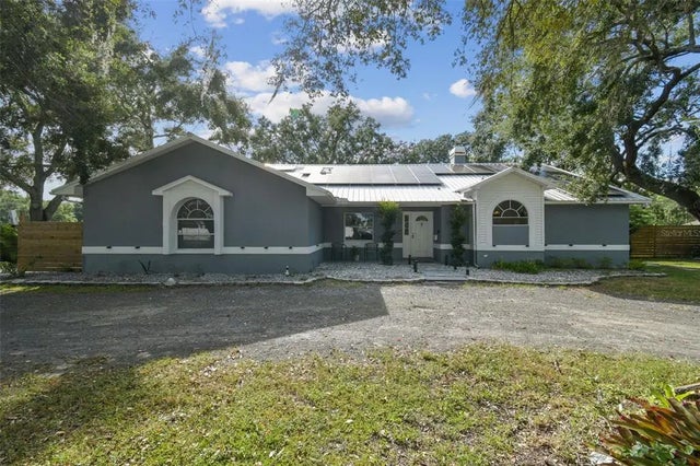 15410 Manning Drive, TAMPA