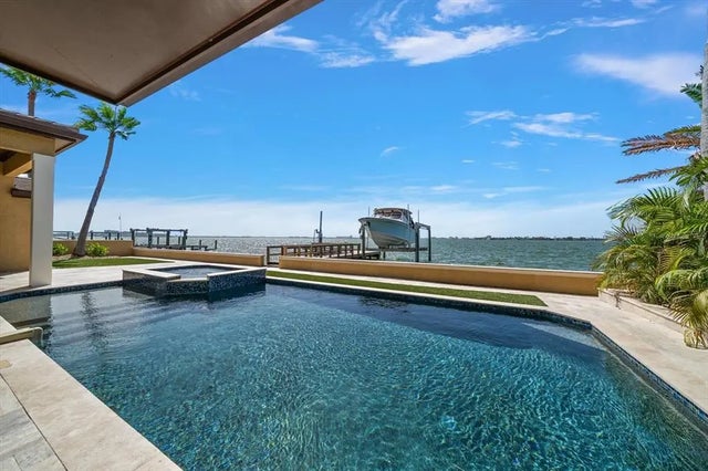 422 55th Avenue, ST PETE BEACH
