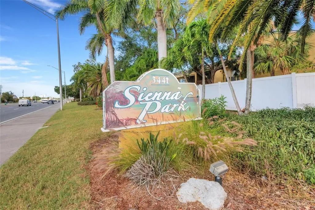 3401 Clark Road 102, SARASOTA