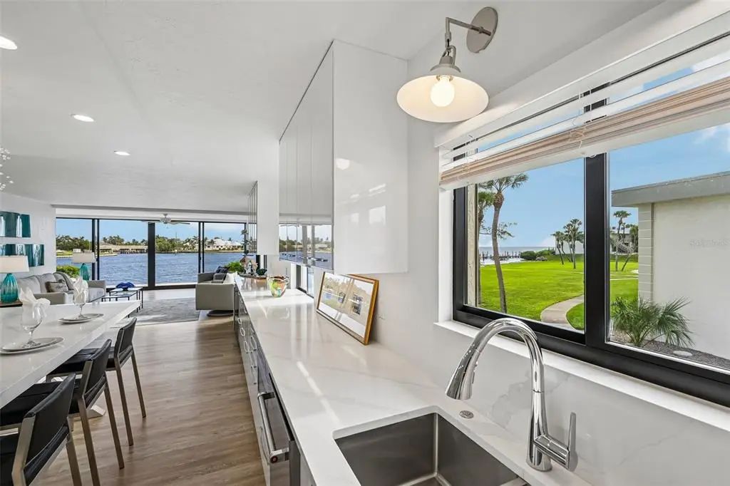 6200 Flotilla Drive 301, HOLMES BEACH