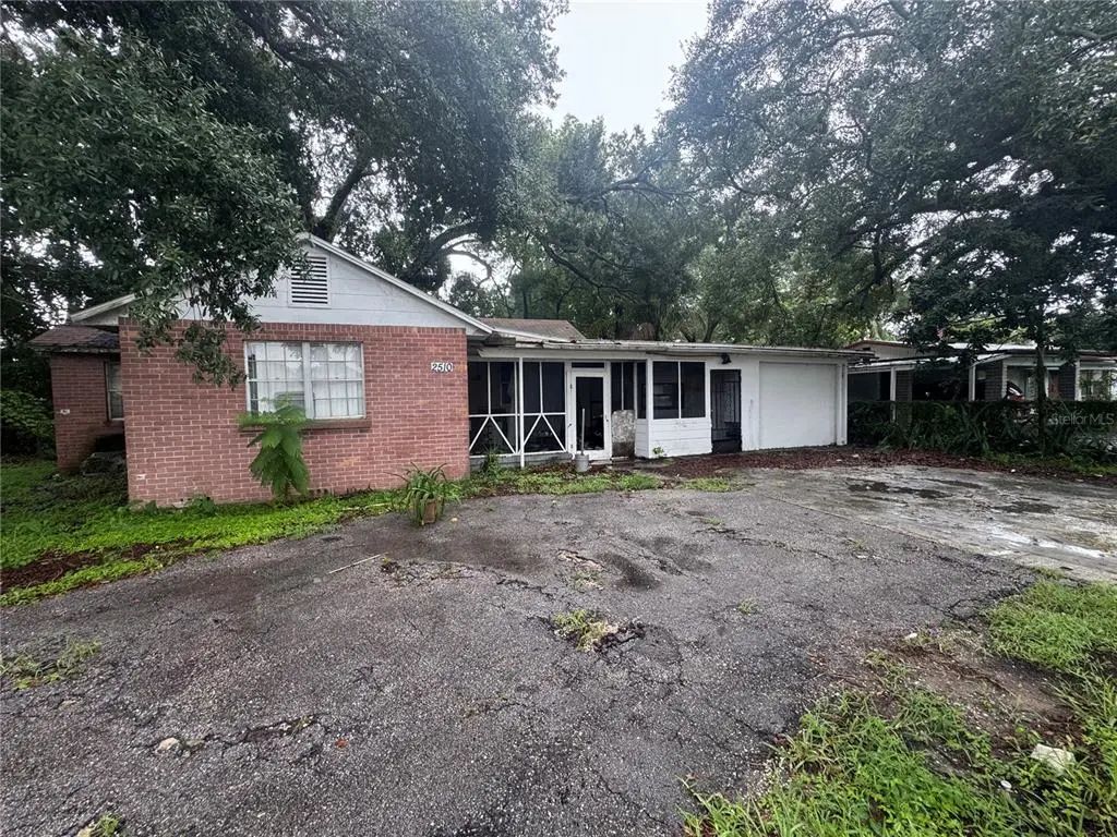 2510 W Henry Avenue, TAMPA