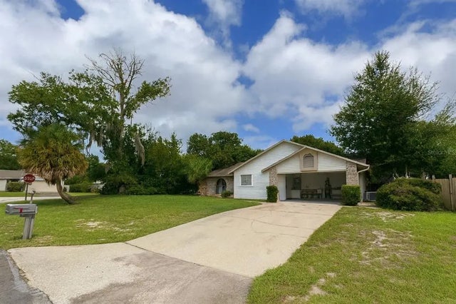 2870 Valmont Lane, DELTONA