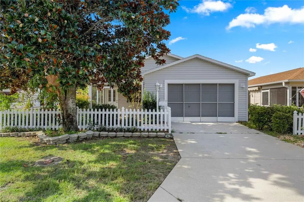 272 Emmalee Place, THE VILLAGES