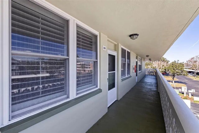 4890 Bay Street Ne 330, ST PETERSBURG