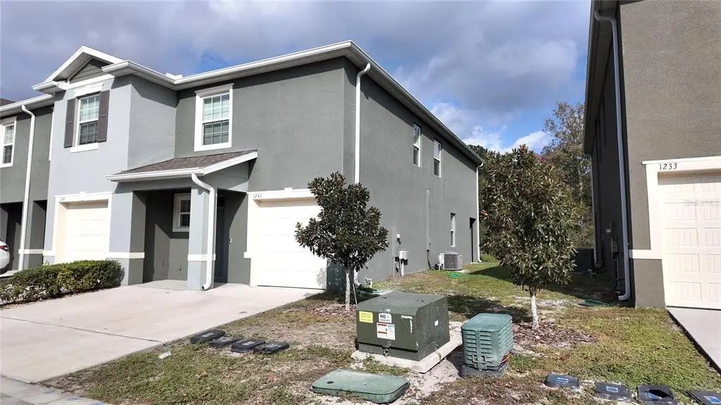 1241 Yellow Finch Drive, DAVENPORT