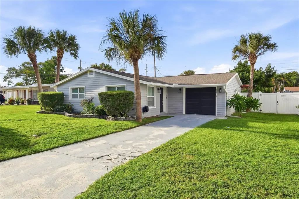 2707 W Kenmore Avenue, TAMPA