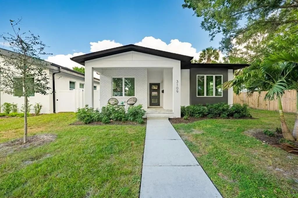 3109 Queen Street N, ST. PETERSBURG
