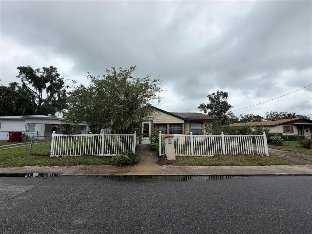 1104 E Warren Street, PLANT CITY