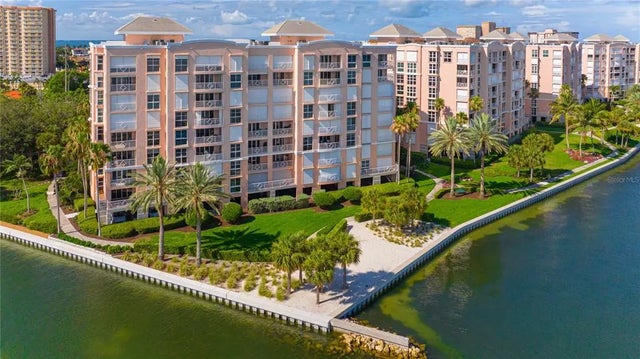 4993 Bacopa Lane S 304, ST PETERSBURG