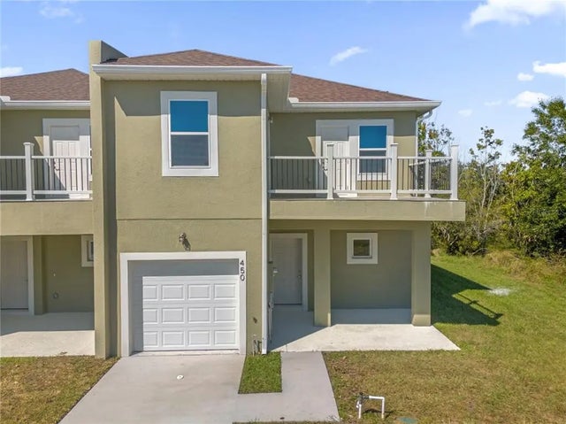 450 Lake Shore Parkway, DAVENPORT